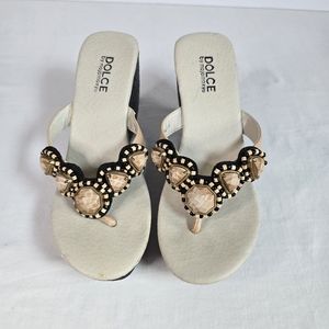 Dolce women's slipon wedge sandals "cabana" size 7m color tan